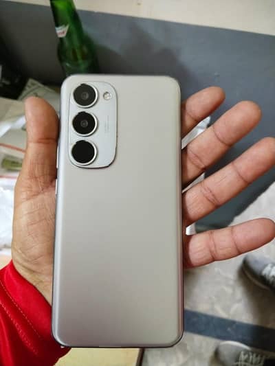 Tecno spark 40 pro plus