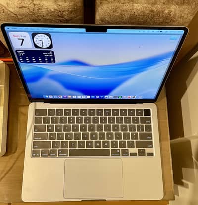 MacBook Air M4 (2025) - 13 inch