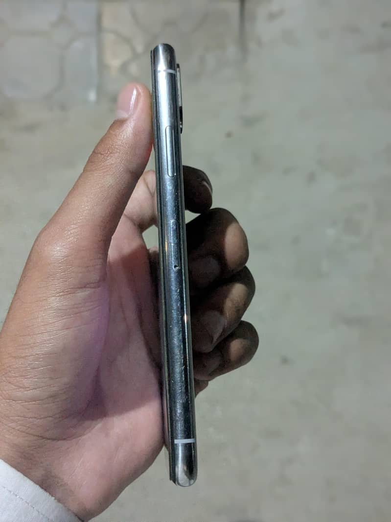 Apple iPhone X 2