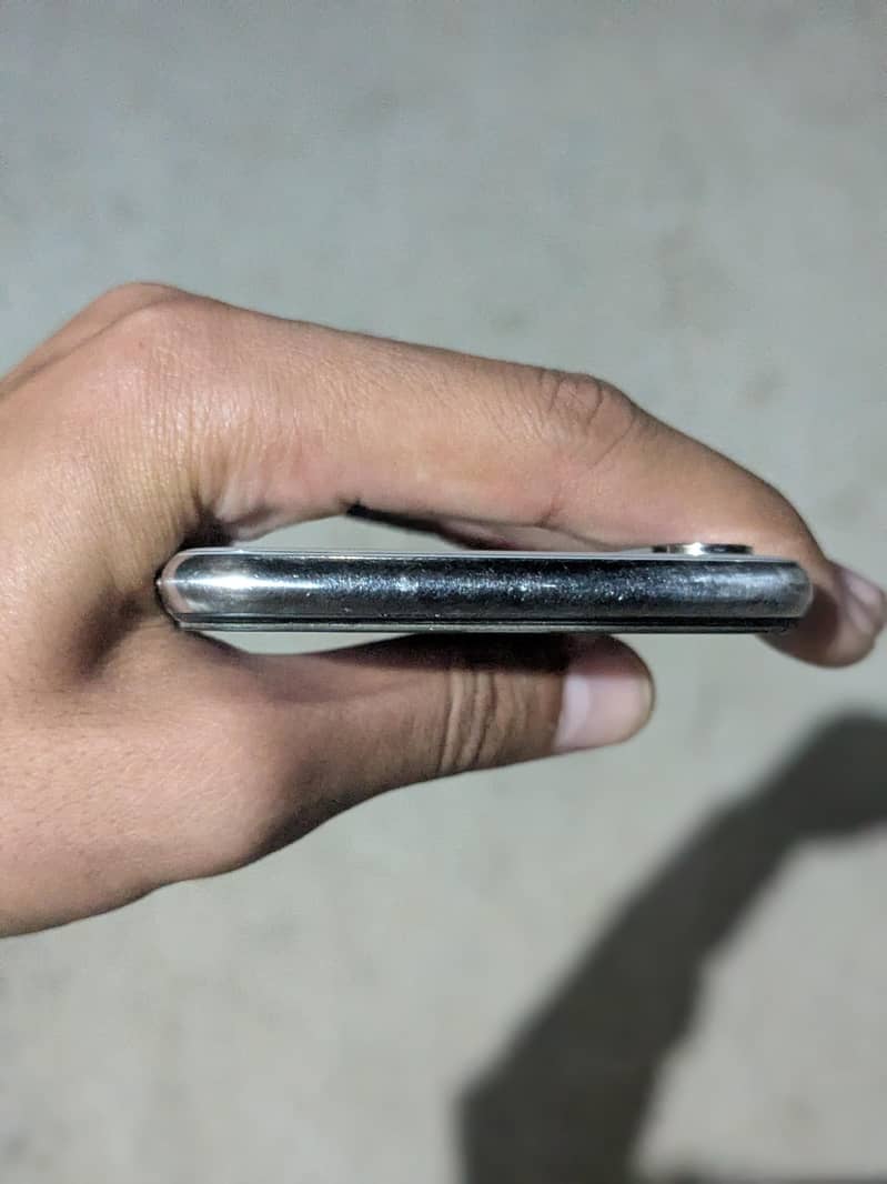 Apple iPhone X 5