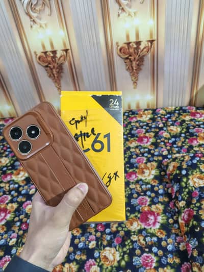 Realme C61 6plus6 128 hai box chrge sth