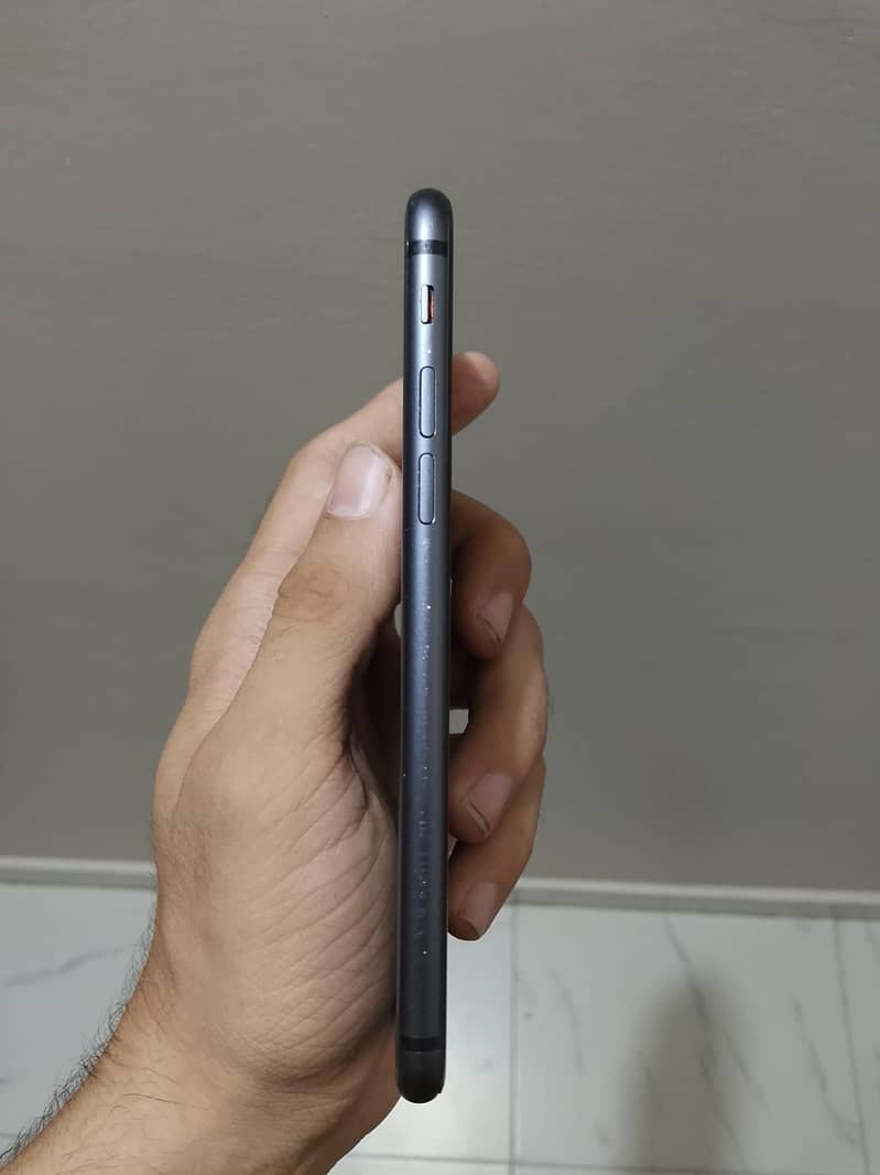 Apple iPhone 8 5