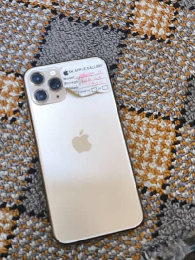 I Phone 11 Pro (OFFER)