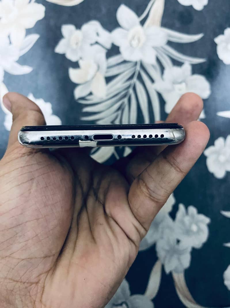 Apple iPhone X 2