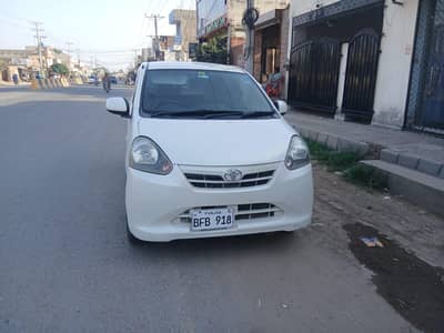 Toyota Pixis Epoch 2012