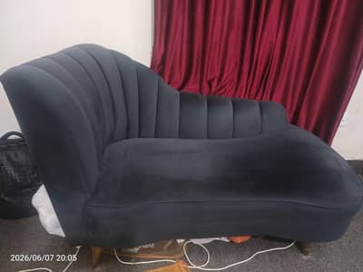 Dewan Sofa 2 Seater | 10/10 Condition