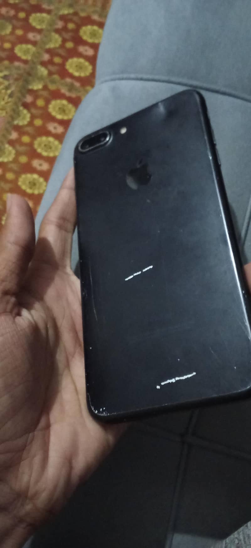 Apple iPhone 7 Plus 0