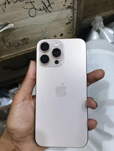 Apple iPhone 16 Pro Max