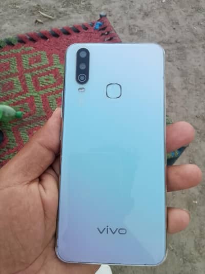 Vivo Y17s