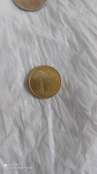Spanish 5 Pesetas coin from 1997