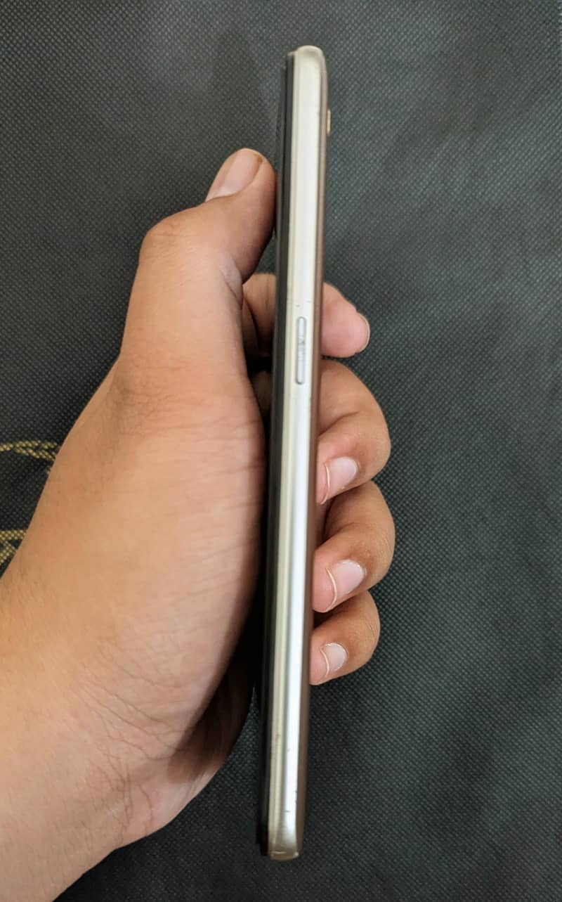 OPPO A5s 4