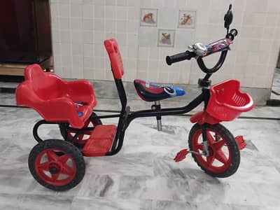 Red Colour 3 Wheeler Cycle
