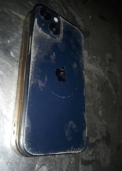 Apple iPhone 13