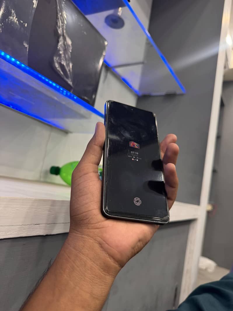Tecno CAMON 20 0