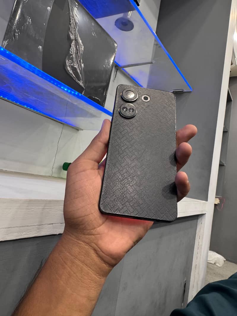 Tecno CAMON 20 1