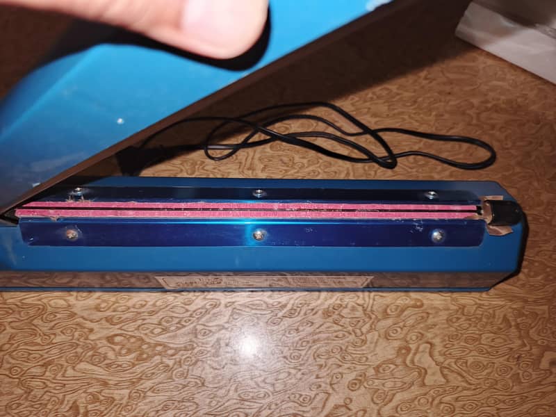Impulse sealer 1