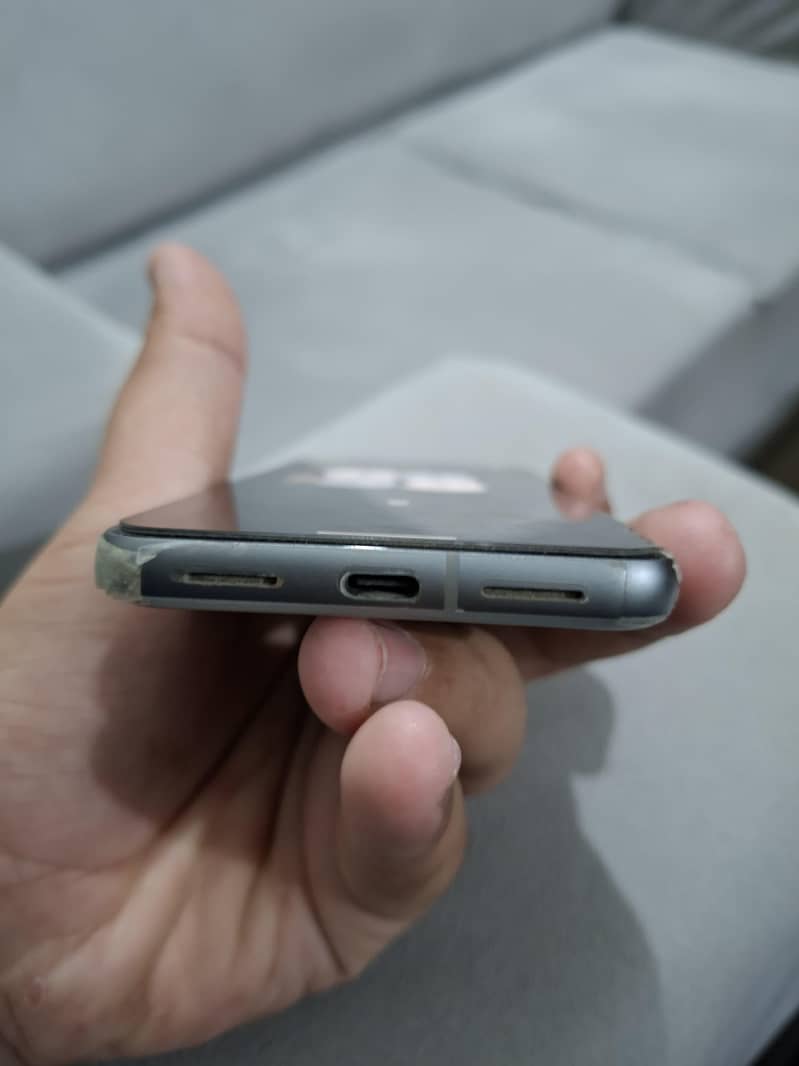 Google Pixel 8 7