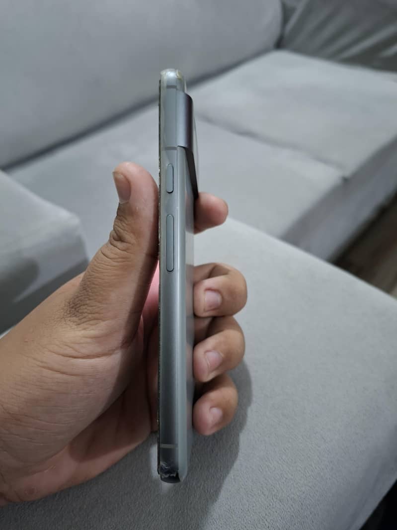 Google Pixel 8 8