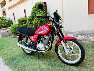 Suzuki GS 150 SE
