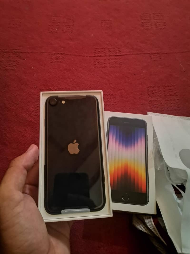 Apple iPhone SE 0