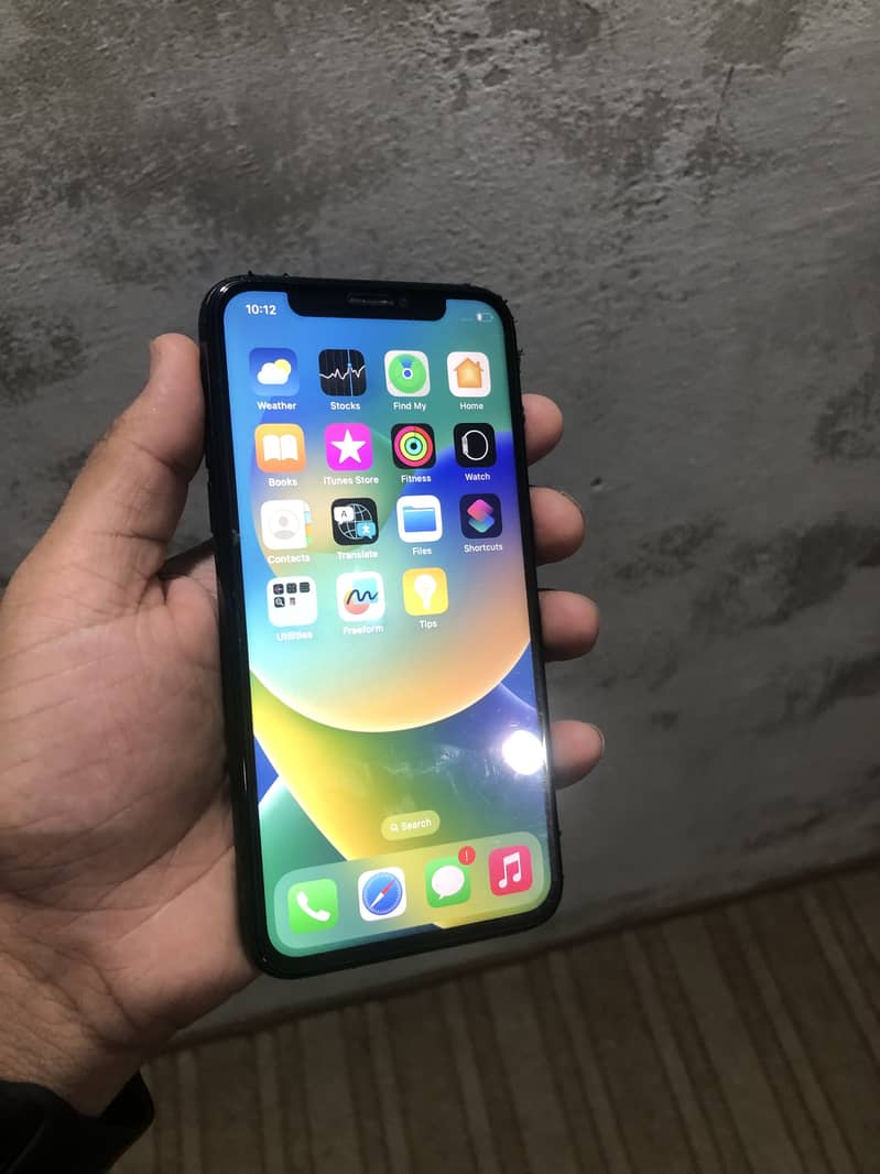 Apple iPhone X 0