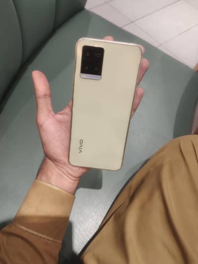 Vivo Y33T 8/128 With Box
