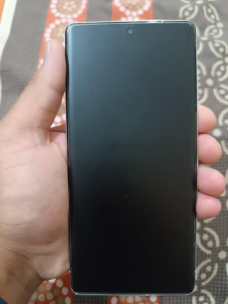 Google Pixel 7 Pro 9