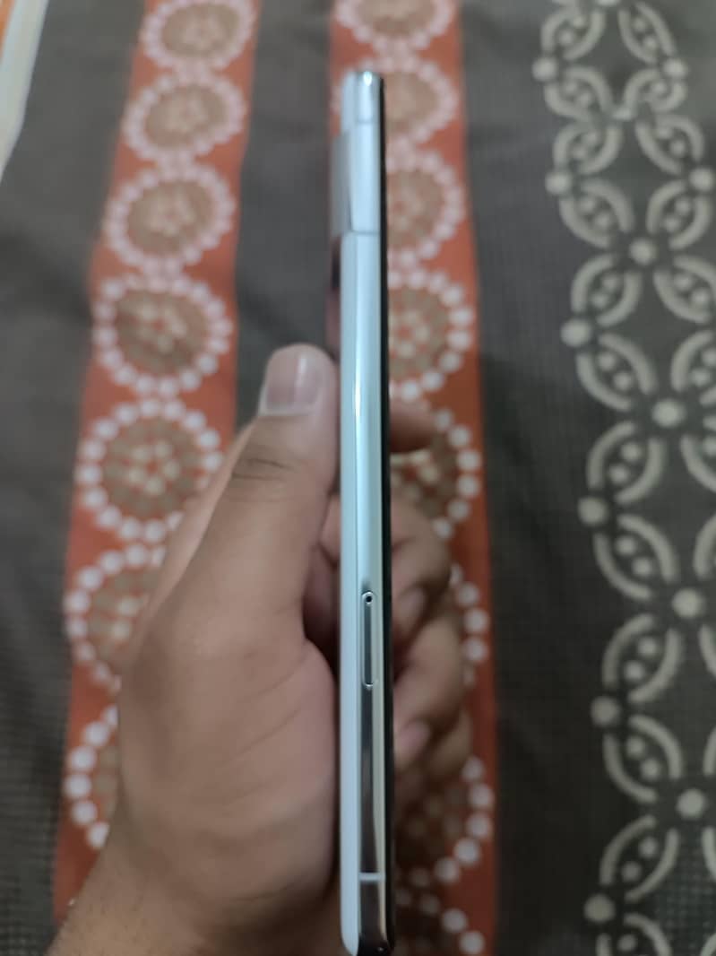 Google Pixel 7 Pro 10
