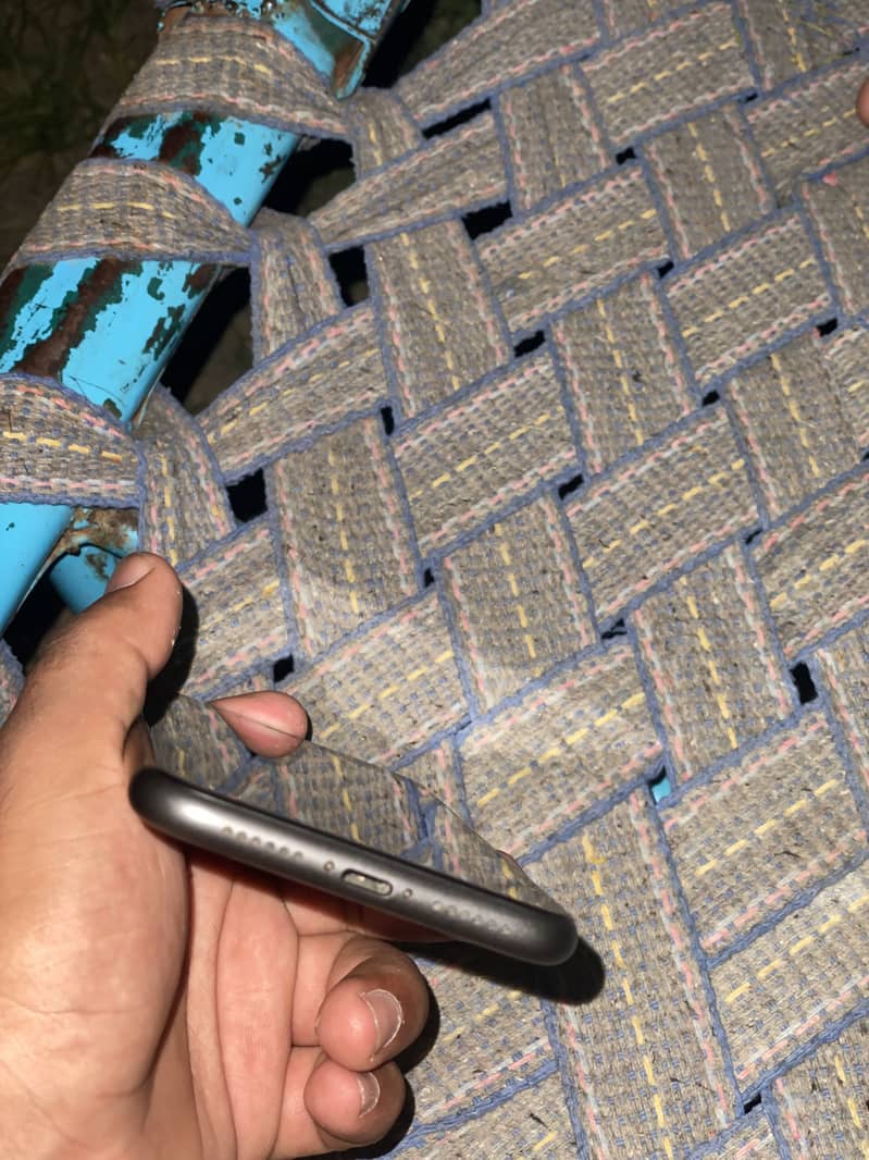 iPhone 11 1
