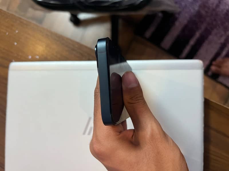 Apple iPhone 14 3