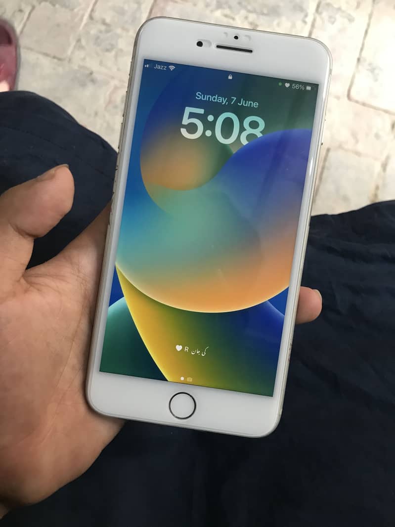 Apple iPhone 8 Plus 6