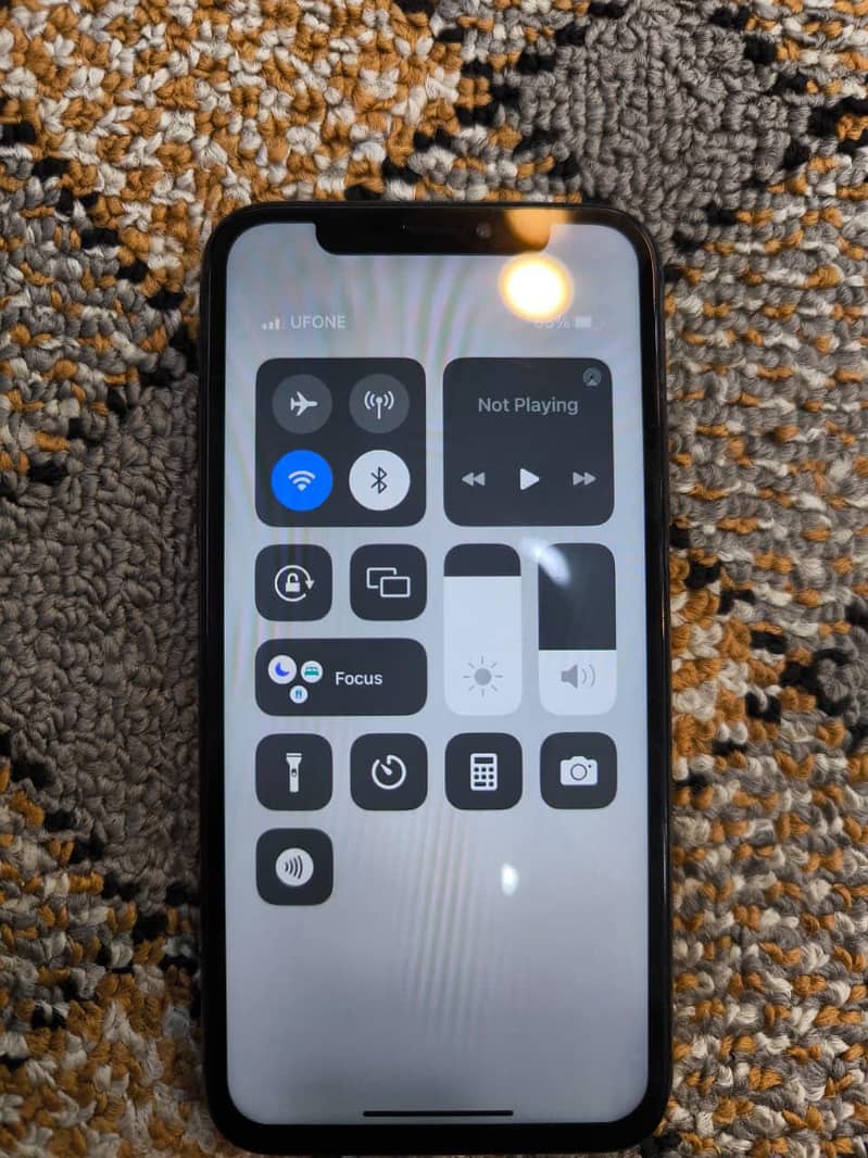 Apple iPhone X 4