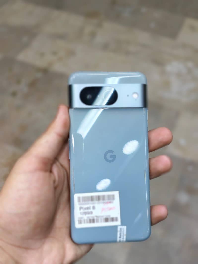 Google Pixel 8 6