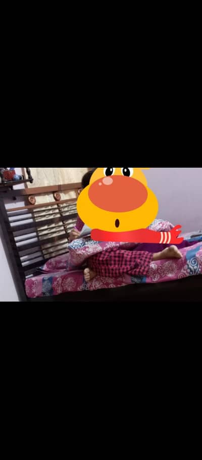 single iron bed