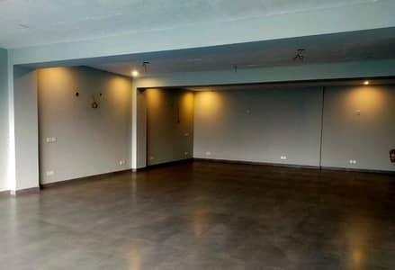 A Office Of 8 Marla In DHA Phase 8 - Commercial Broadway For Rent