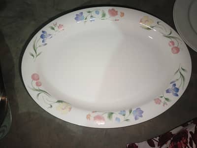 Dinner set items for sale
