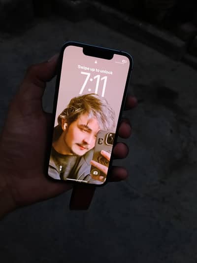 Apple iPhone 13 mini