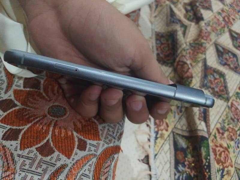 Google Pixel 8 1