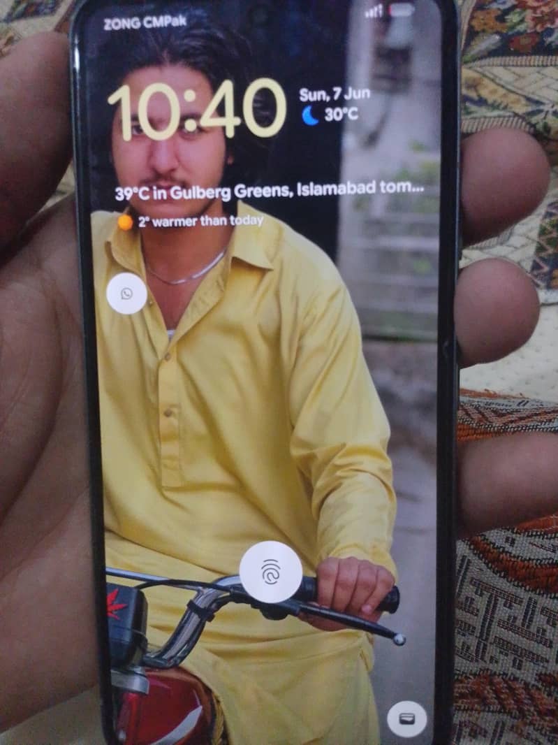 Google Pixel 8 2