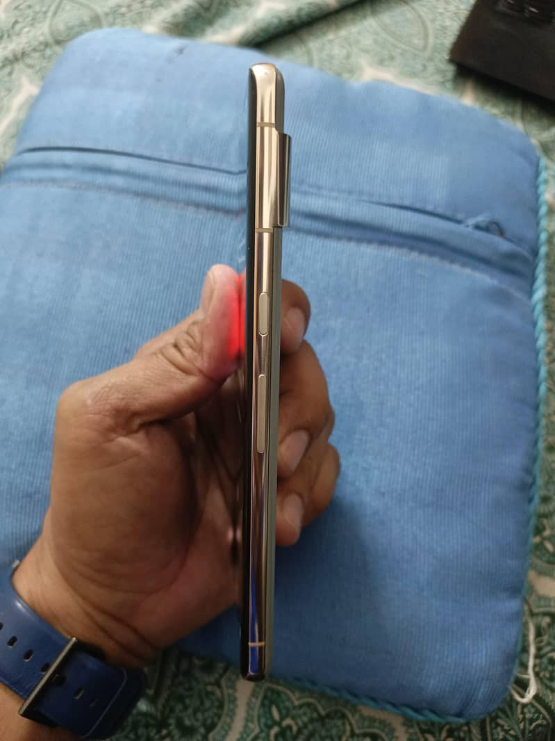 Google Pixel 7 Pro 4