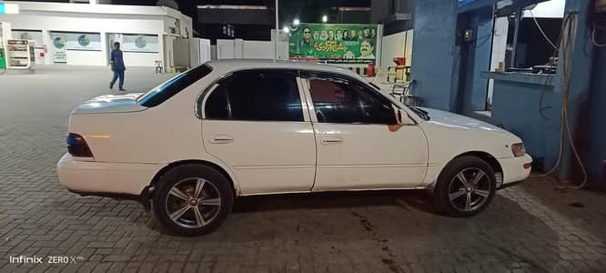 Toyota Corolla GLI 2000