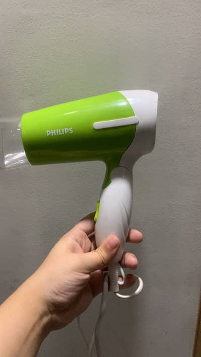 Hair dryer