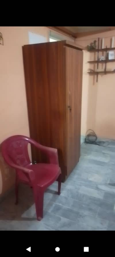 Almari single 10/10 condition