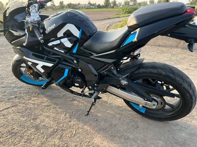 Taro GP Valentino Original 400cc 2025 model urgent sale