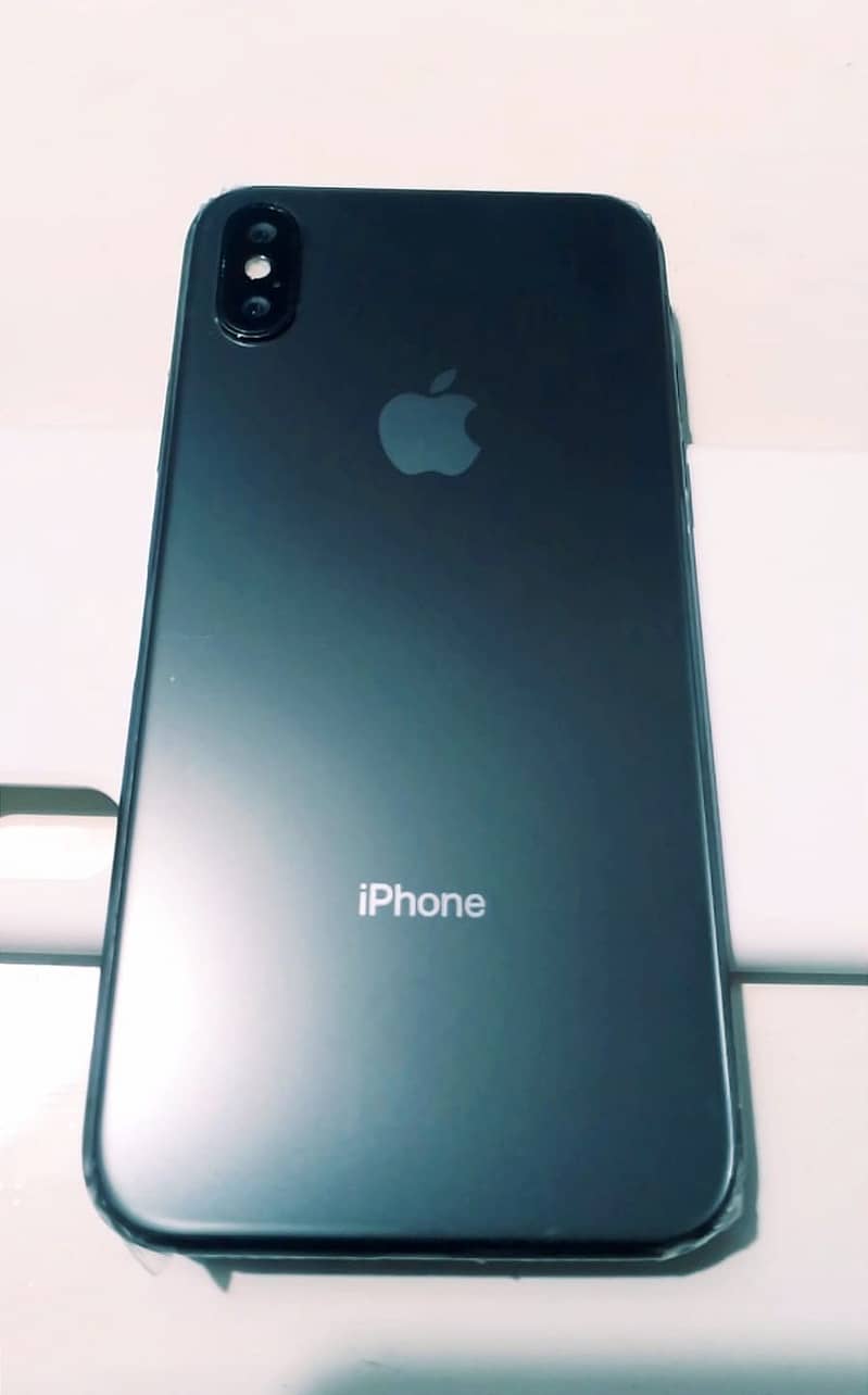 Apple iPhone X 4