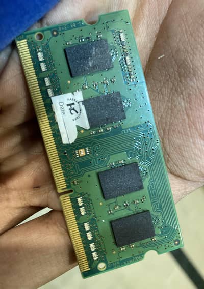 Samsung 4GB DDR3L 1600MHz Laptop Memory SO-DIMM PC3L-12800S