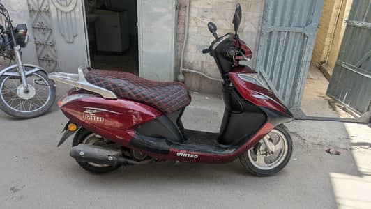 united scooty 100cc for sale