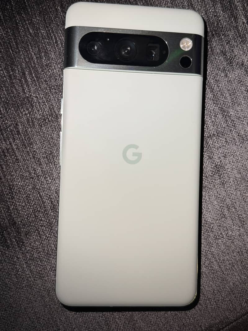 Google Pixel 8 Pro 0