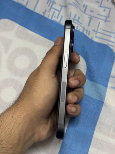 Apple iPhone 15 Pro jv