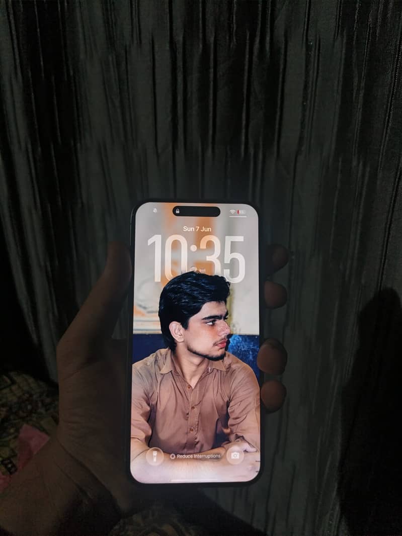 Apple iPhone 15 Pro Max 0